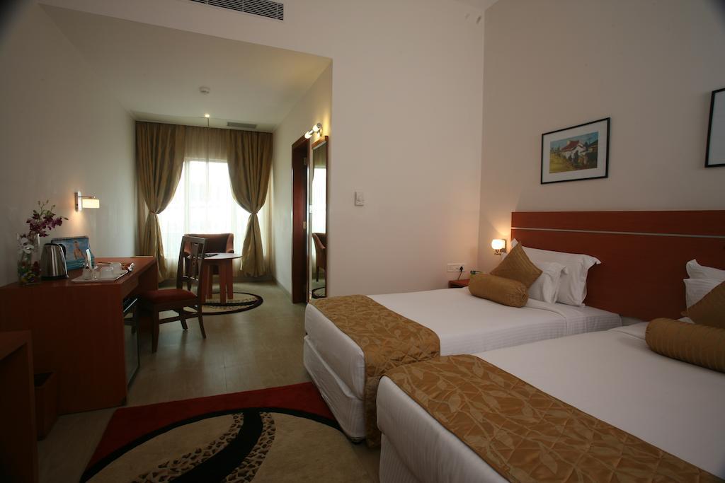 Leonia Holistic Destination Hotel Shamirpet Room photo